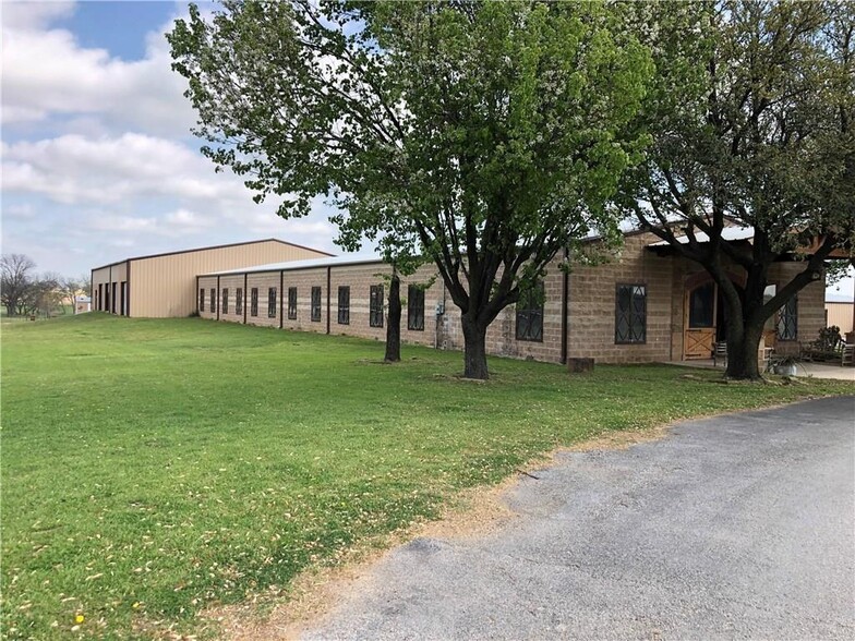 1000 & 1019 Spring Hill Rd, Aubrey, TX à vendre - Photo de l’immeuble – Image 2 sur 20