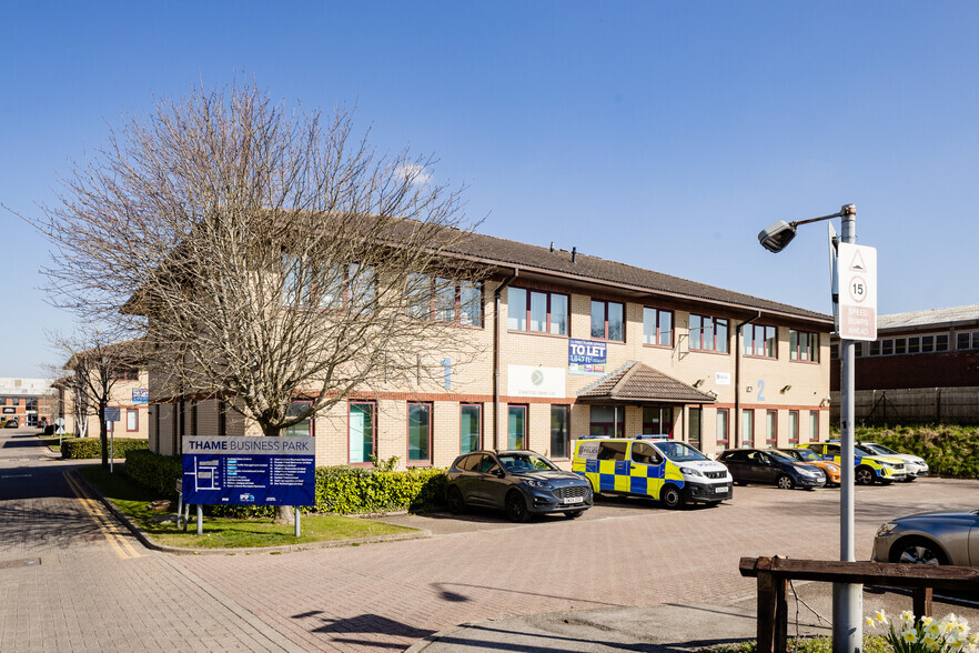 2 Wenman Rd, Thame à vendre - Photo principale – Image 1 sur 2