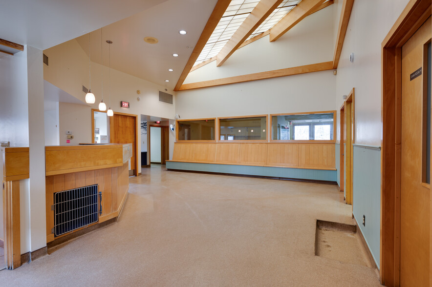 154 Sturbridge Rd, Charlton, MA à vendre - Photo de l’immeuble – Image 3 sur 23