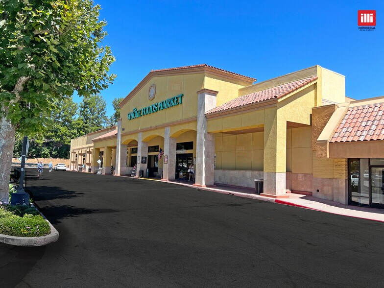 650-728 N Moorpark Rd, Thousand Oaks, CA à louer - Photo de l’immeuble – Image 2 sur 21