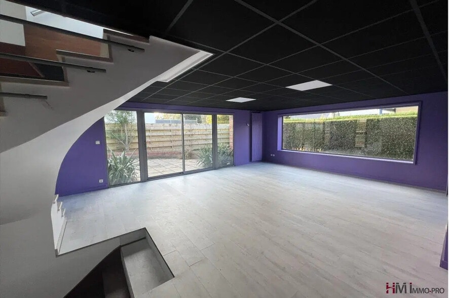 Local commercial dans Bois-Guillaume à vendre - Photo de l’immeuble – Image 2 sur 15