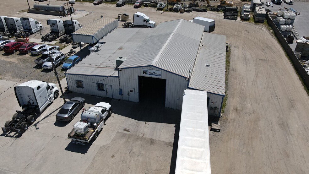 1112 E Service Rd, Ceres, CA à louer - Photo de l’immeuble – Image 2 sur 10