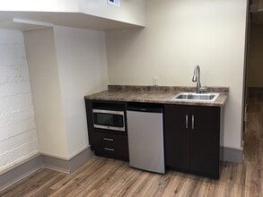 29 Byers St, Staunton, VA à louer Photo intérieure– Image 2 sur 3