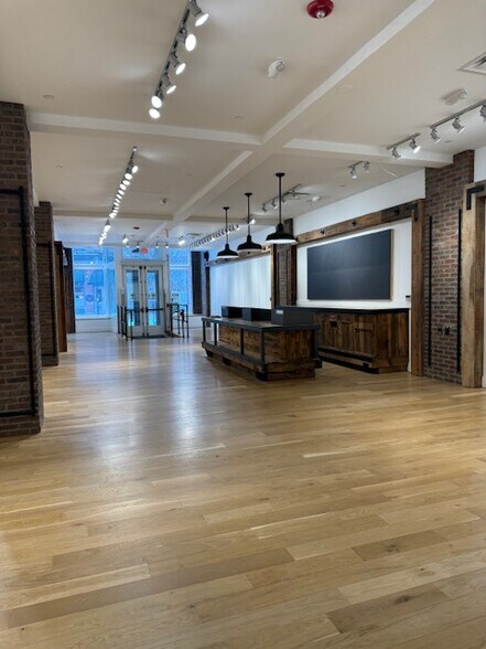 1 Church St, Burlington, VT à louer - Photo de l’immeuble – Image 2 sur 12