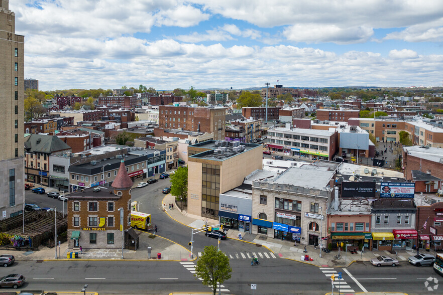 1 Howe Ave, Passaic, NJ à louer - Aérien – Image 2 sur 8