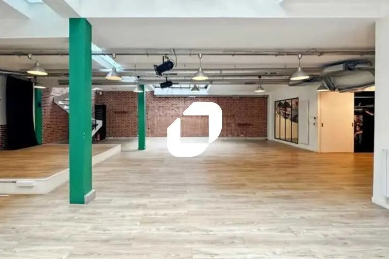 Bureau dans Levallois-Perret à louer - Photo de l’immeuble – Image 3 sur 10