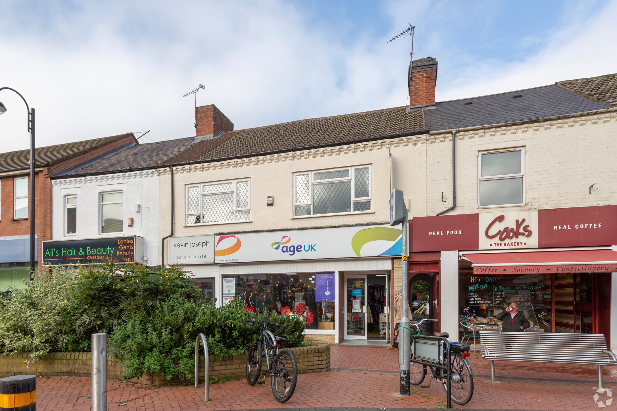 31-33 Queens Rd, Nuneaton à louer Photo principale– Image 1 sur 2