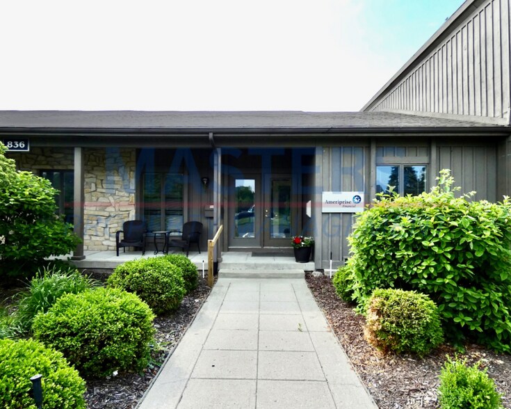 836 W South Boundary St, Perrysburg, OH à louer - Photo de l’immeuble – Image 2 sur 27