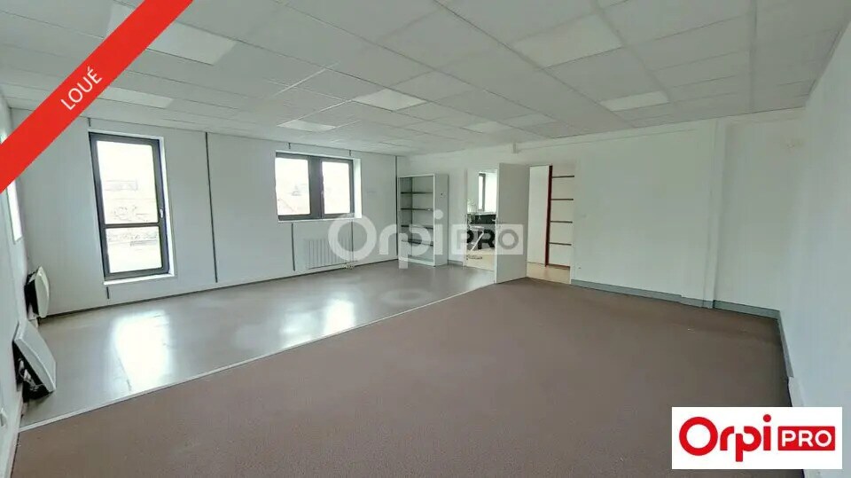 Bureau dans Marcq-en-Baroeul à louer - Photo de l’immeuble – Image 1 sur 4
