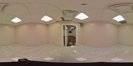 2500 W 84th St, Hialeah, FL à louer Photo intérieure– Image 2 sur 7