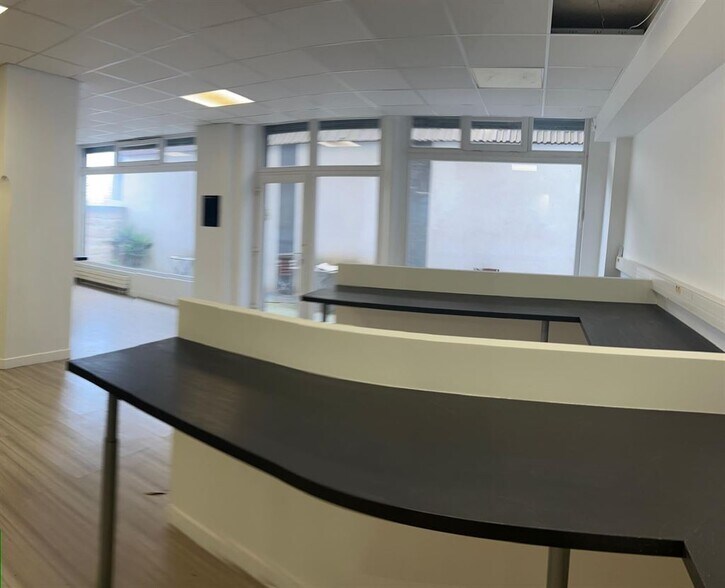 17 Rue Jean Robert, Paris à vendre - Photo intérieure – Image 3 sur 5