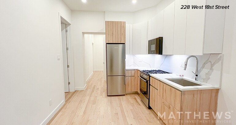 228-230 W 18th St, New York, NY à vendre - Photo de l’immeuble – Image 2 sur 3