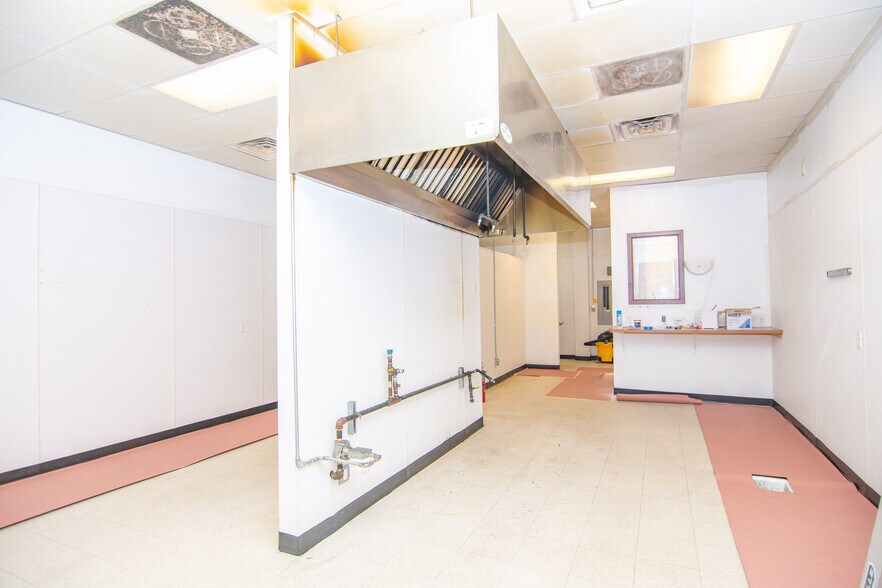 1492 S 800 W, Woods Cross, UT à louer - Photo de l’immeuble – Image 3 sur 57