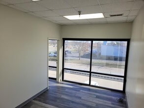 801 Midpoint Dr, O'Fallon, MO à louer Photo de l’immeuble– Image 2 sur 8