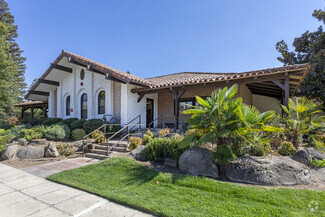 Plus de détails pour 7170 N Financial Dr, Fresno, CA - Bureau/Médical à louer
