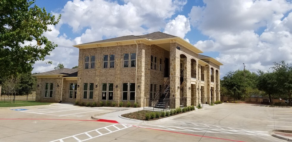 4600 Park Springs Blvd, Arlington, TX à louer - Photo de l’immeuble – Image 2 sur 8