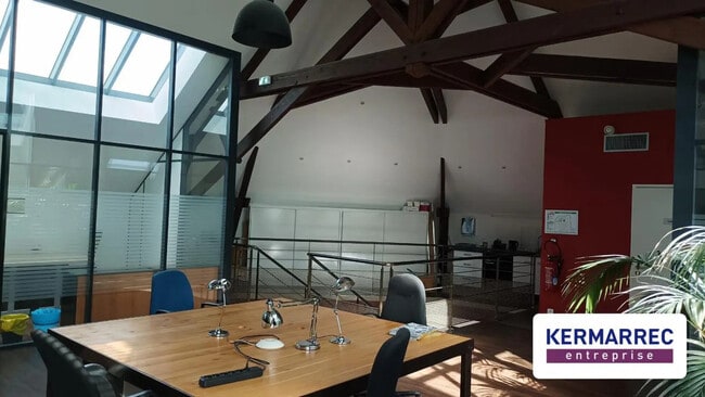 Plus de détails pour Bureau à vendre