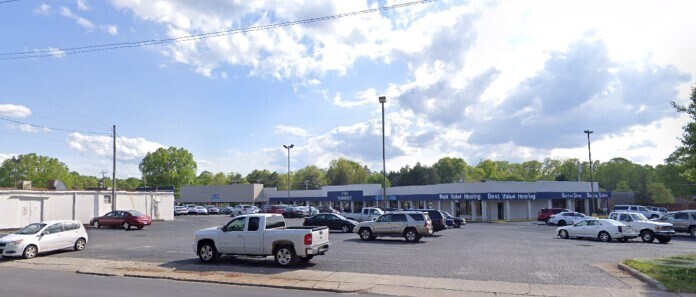 805 N Center St, Statesville, NC à vendre - Photo principale – Image 1 sur 12