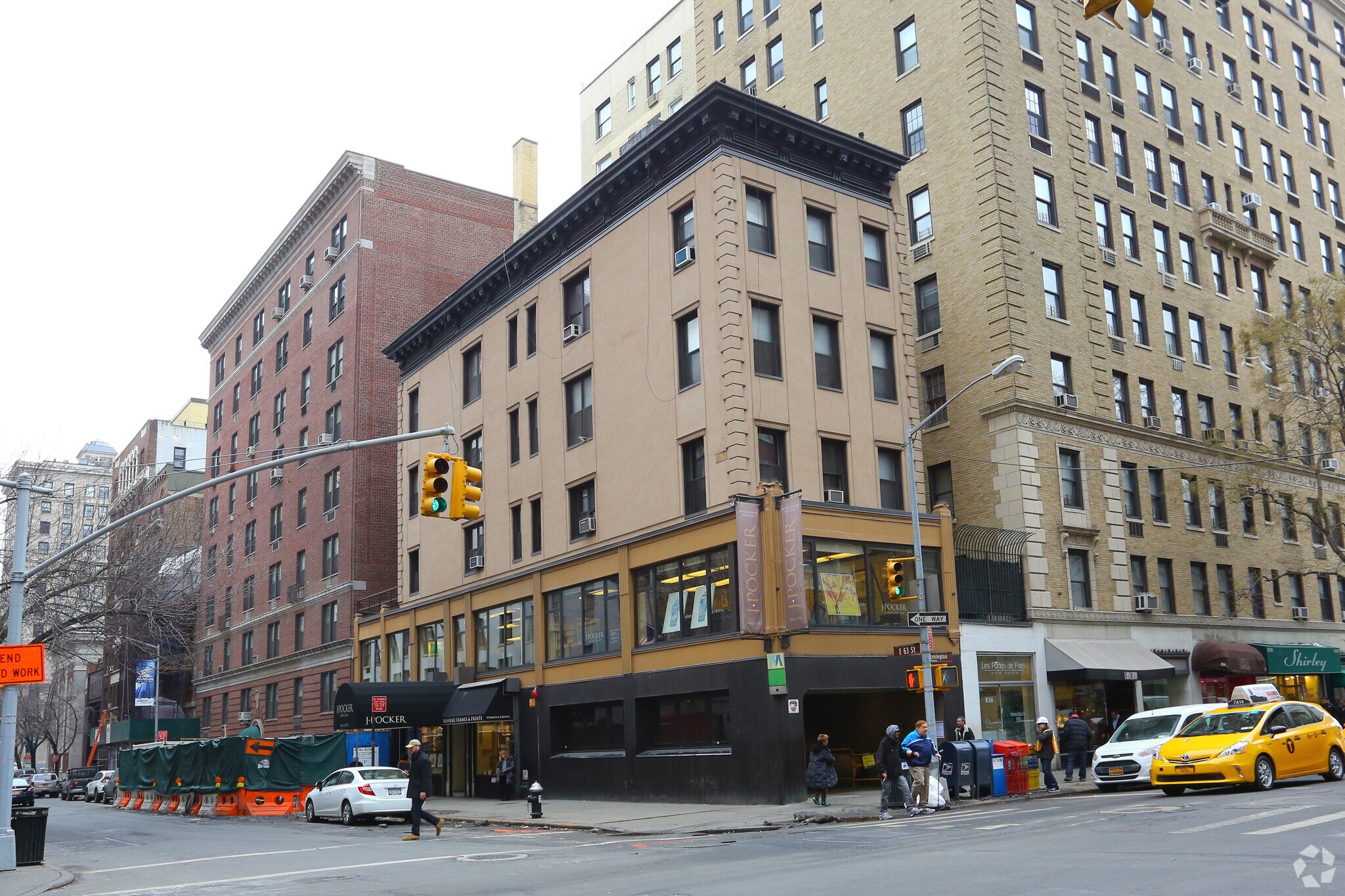 135 E 63rd St, New York, NY à louer Photo de l’immeuble– Image 1 sur 9