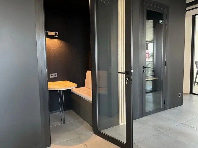 Bureau dans Montpellier à louer - Photo de l’immeuble – Image 3 sur 12