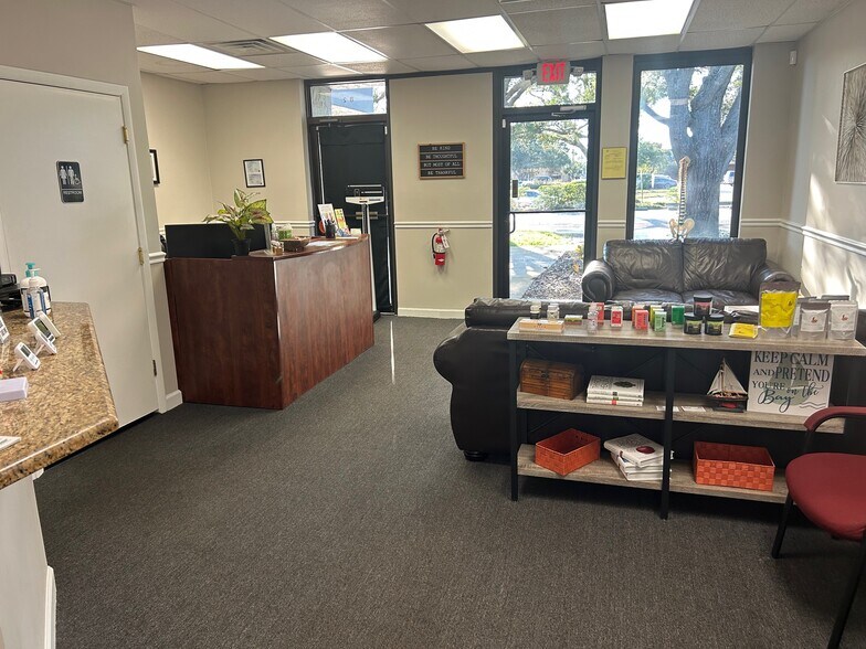 1831 N Belcher Rd, Clearwater, FL à louer - Photo intérieure – Image 3 sur 6
