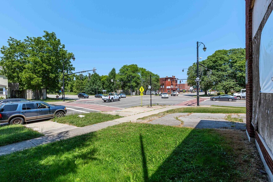 4322 Lake Ave, Rochester, NY à vendre - Photo de l’immeuble – Image 2 sur 9