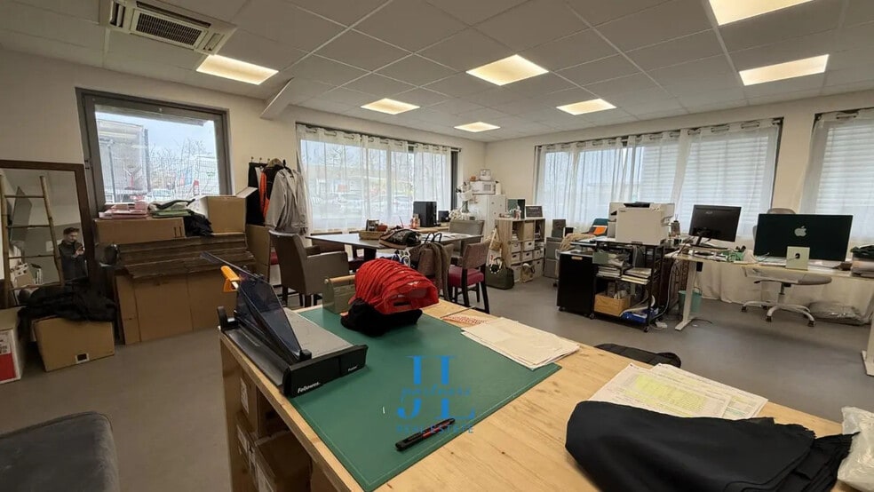 Local d’activités dans MAZÈRES à louer - Photo intérieure – Image 2 sur 7