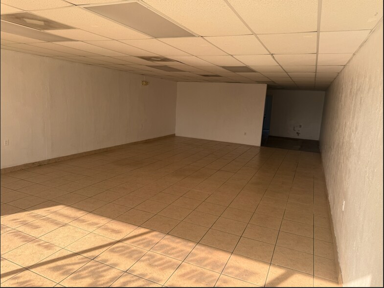 3244-3258 S Cleveland Ave, Fort Myers, FL à louer - Photo de l’immeuble – Image 2 sur 3