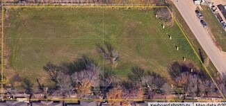 Plus de détails pour 801 Singleton Blvd, Irving, TX - Terrain à vendre