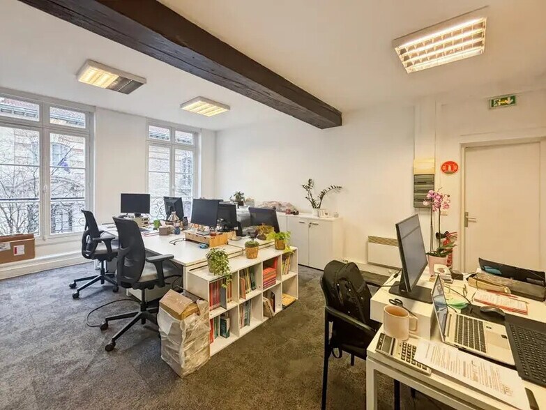 Bureau dans Paris à louer - Photo de l’immeuble – Image 2 sur 8