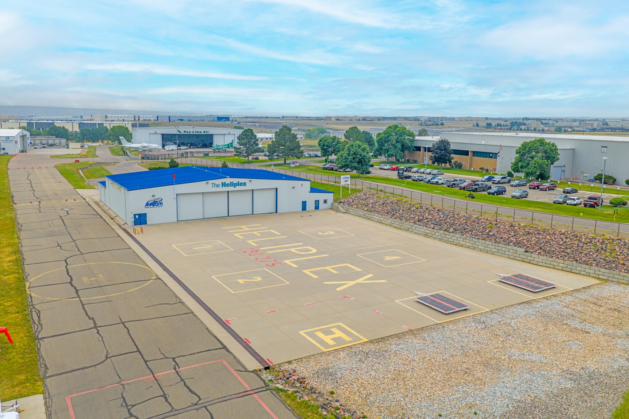 12951 E Control Tower Rd, Englewood, CO à vendre Photo de l’immeuble– Image 1 sur 13