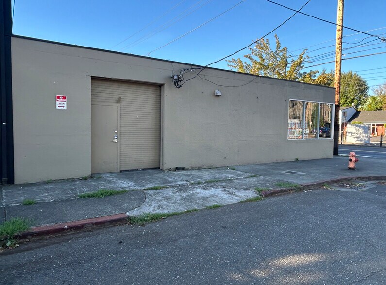 4812-4834 N Interstate Ave, Portland, OR à louer - Photo de l’immeuble – Image 2 sur 4