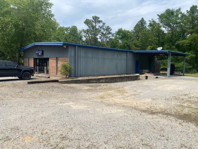 1573 S Lake Dr, Lexington, SC à vendre - Photo de l’immeuble – Image 1 sur 22