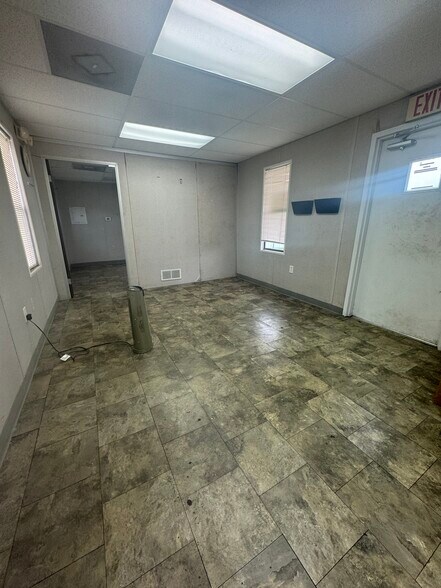 429 Hollandey St, Kenner, LA à louer - Photo de l’immeuble – Image 2 sur 8