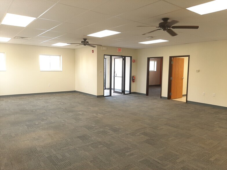 5644 Tec Dr, Avon, NY à louer - Photo de l’immeuble – Image 3 sur 13