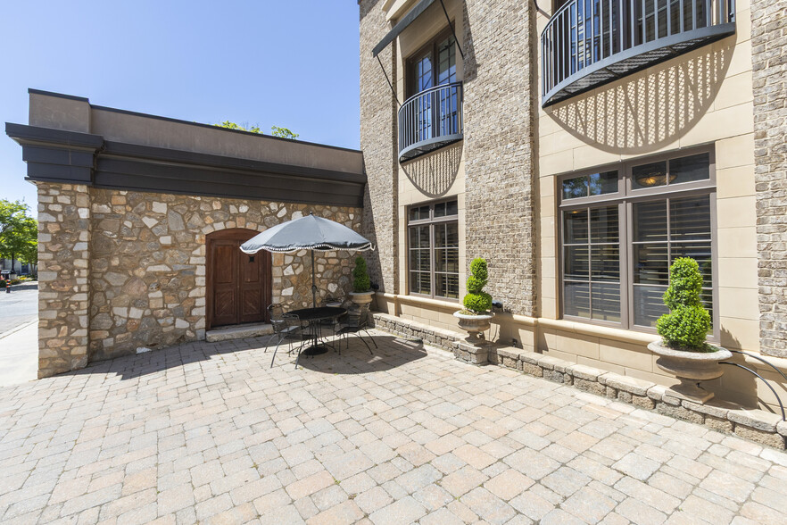 151 E Church St, Anderson, SC à louer - Photo de l’immeuble – Image 1 sur 22