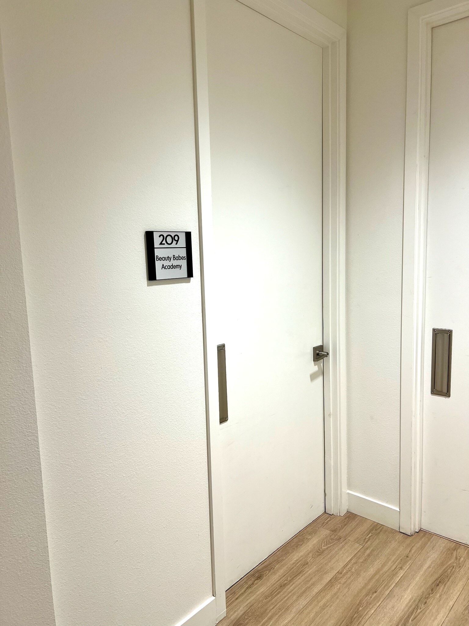 1429 Thousand Oaks Blvd, Thousand Oaks, CA à louer Photo intérieure– Image 1 sur 1