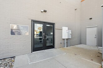 500 E 4th St, Waterloo, IA à louer Photo intérieure– Image 2 sur 11