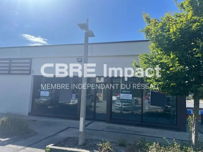 Plus de détails pour Local commercial à louer