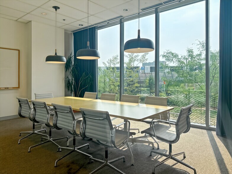 11 Peel Ave, Toronto, ON à louer - Photo intérieure – Image 3 sur 18