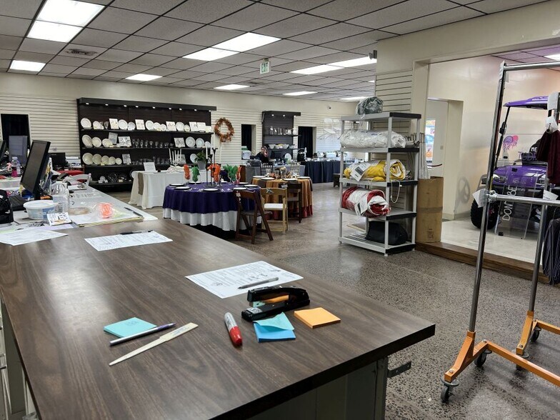 304 Boston Post Rd, Orange, CT à vendre - Photo intérieure – Image 2 sur 18