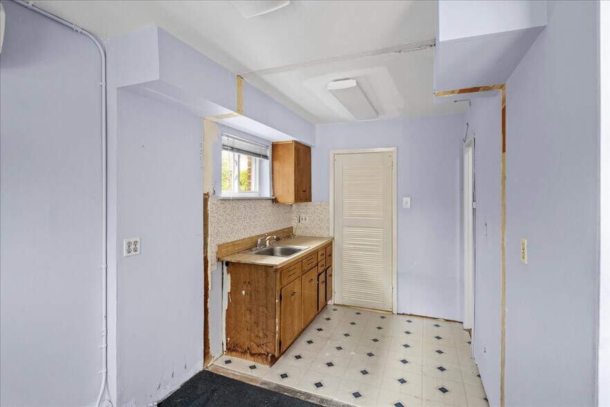 25-31-25-33 Francis Lewis Blvd, Flushing, NY à vendre - Photo de l’immeuble – Image 3 sur 38