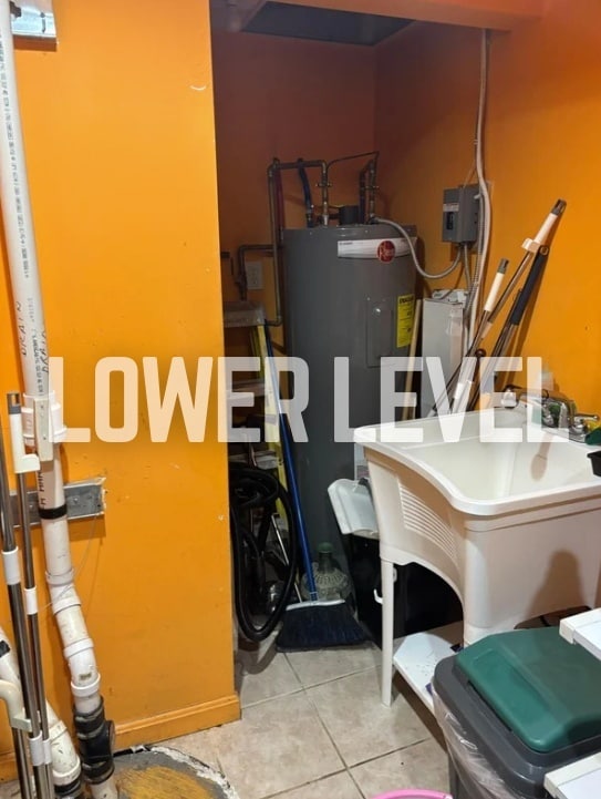 187 Warren St, Jersey City, NJ 07302 - Lot 2 -  - Photo intérieure - Image 1 of 18