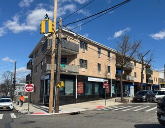 Plus de détails pour 6401 Grand Ave, Maspeth, NY - Local commercial à louer
