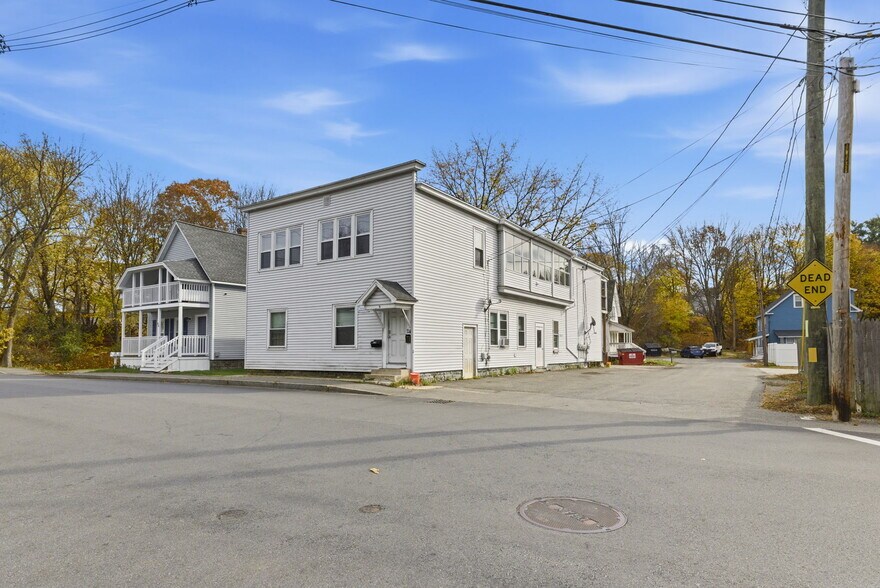 24 South Ave, Derry, NH à vendre - Photo principale – Image 1 sur 37