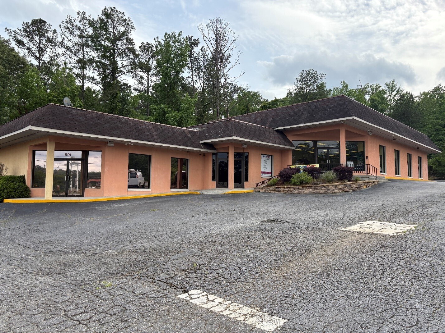 895 Burrus Rd, Macon-Bibb, GA à vendre Photo de l’immeuble– Image 1 sur 8