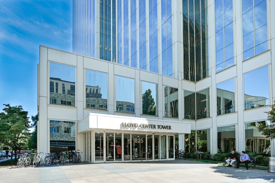 825 NE Multnomah St, Portland, OR à louer - Photo de l’immeuble – Image 2 sur 5