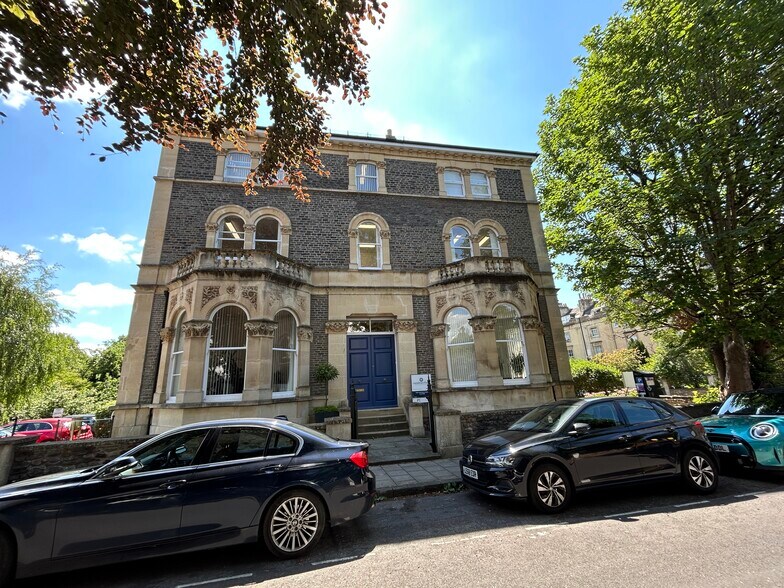 2 Oakfield Rd, Bristol à vendre - Photo de l’immeuble – Image 3 sur 13