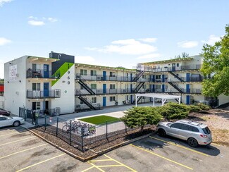 Plus de détails pour 1960 Dallas St, Aurora, CO - Logement à vendre