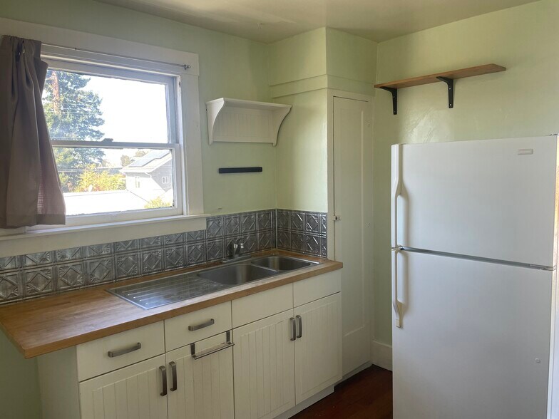 1239 Berkeley Way, Berkeley, CA à vendre - Photo de l’immeuble – Image 3 sur 12